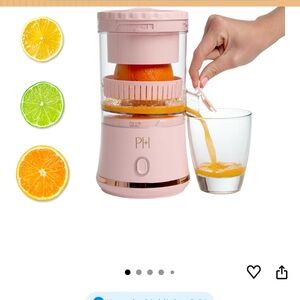 Paris Hilton Citrus Juicer (Pink)